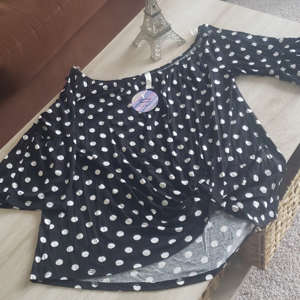 New A Girl Thing Polka dot top 1 Medium Left - Picture 5 of 9